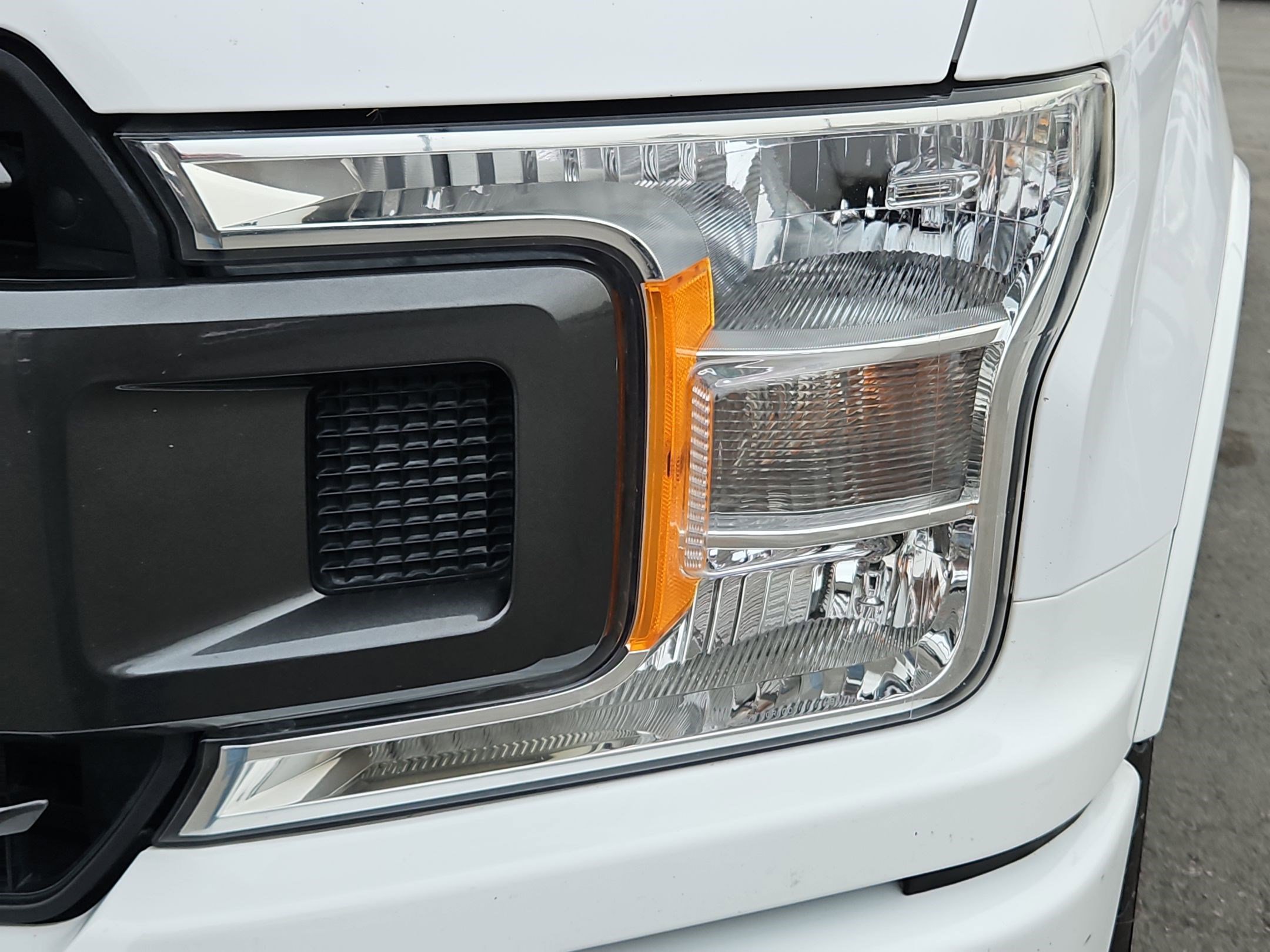 Used 2019 Ford F150 XLT w/ Equipment Group 302A Luxury image 12