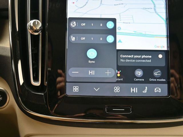 Used 2023 Volvo XC40 B5 Ultimate w/ Climate Package image 22