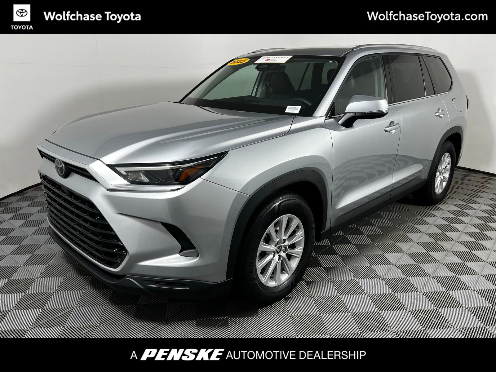 Certified 2025 Toyota Grand Highlander AWD image 1