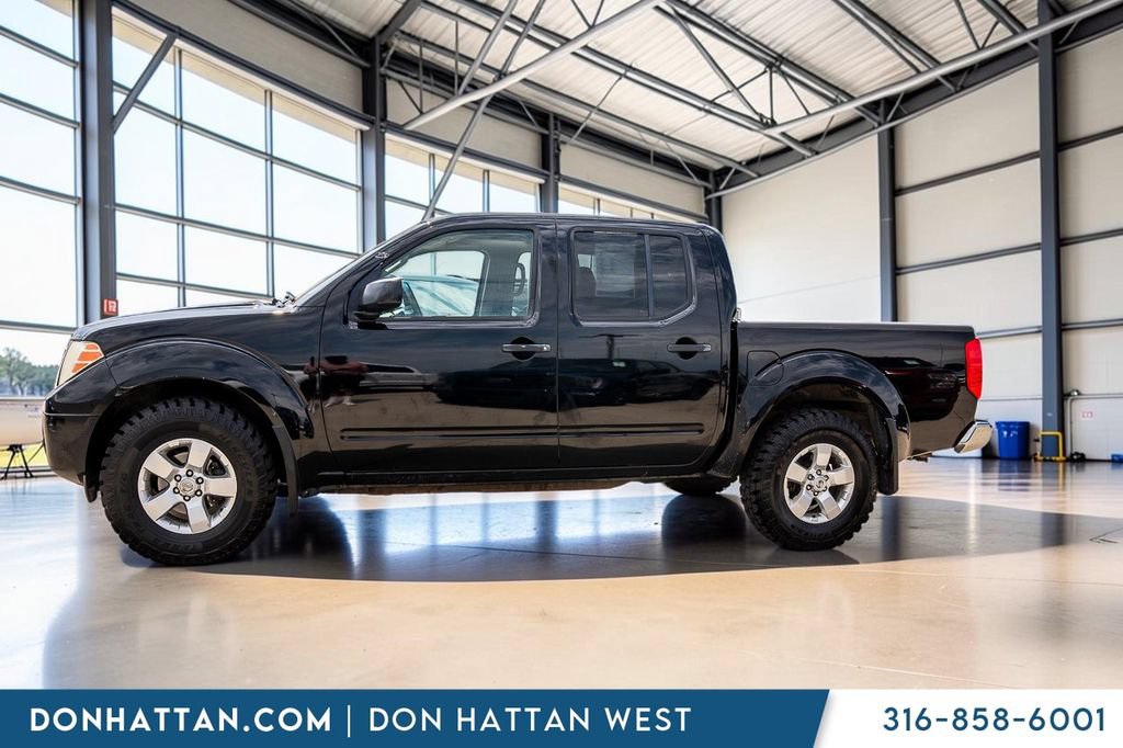 Used 2012 Nissan Frontier SV w/ SV Premium Utility Pkg AWD/4WD image 2