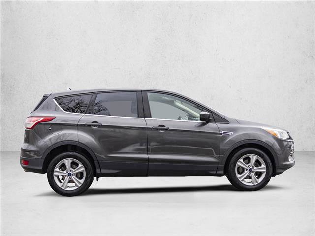 Used 2016 Ford Escape SE image 4