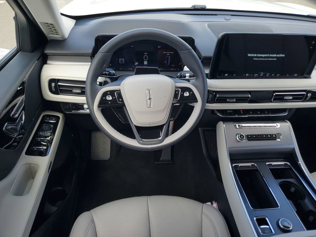 New 2026 Lincoln Aviator 2WD image 17