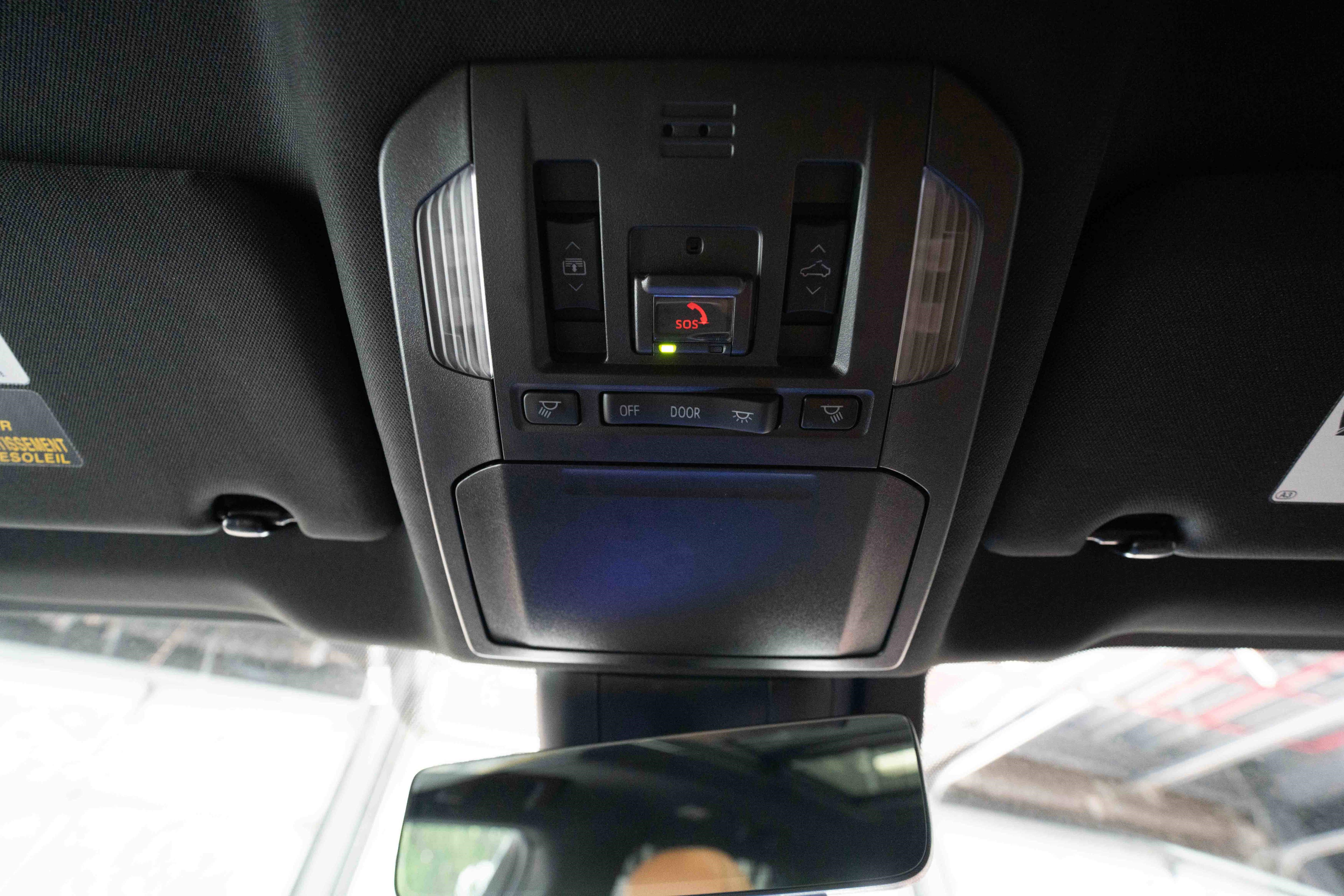 Used 2023 Toyota Highlander Platinum AWD/4WD image 18