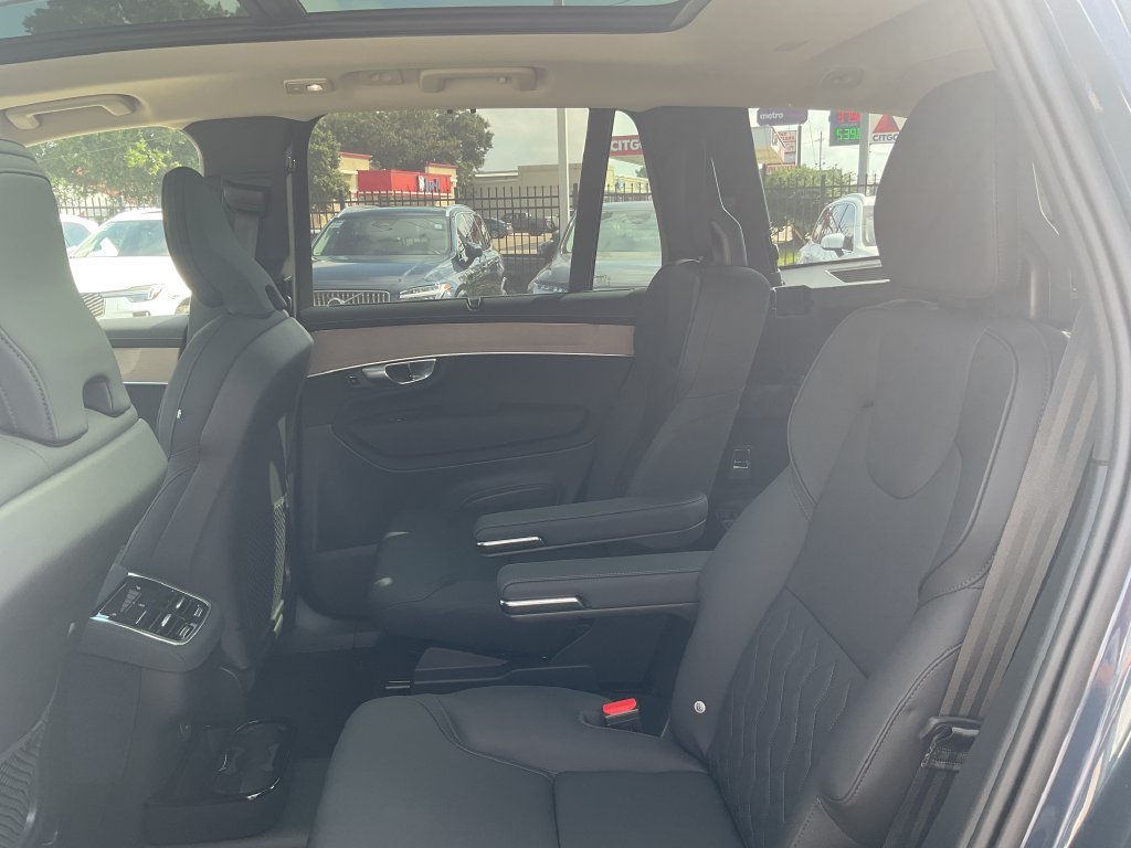 New 2027 Volvo XC90 B6 Plus AWD/4WD image 14