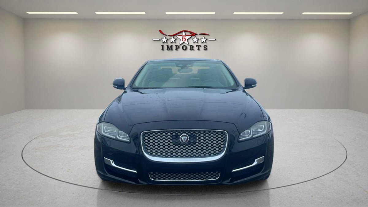 Used 2019 Jaguar XJ L Portfolio AWD/4WD image 8