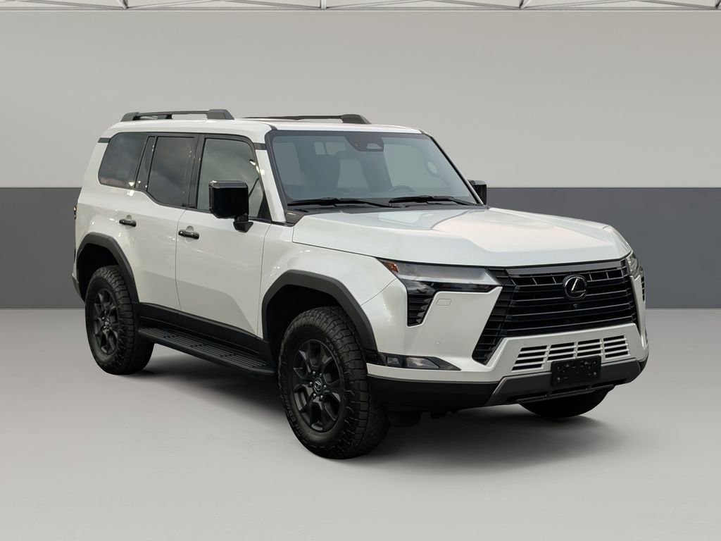 Used 2024 Lexus GX 550 image 2