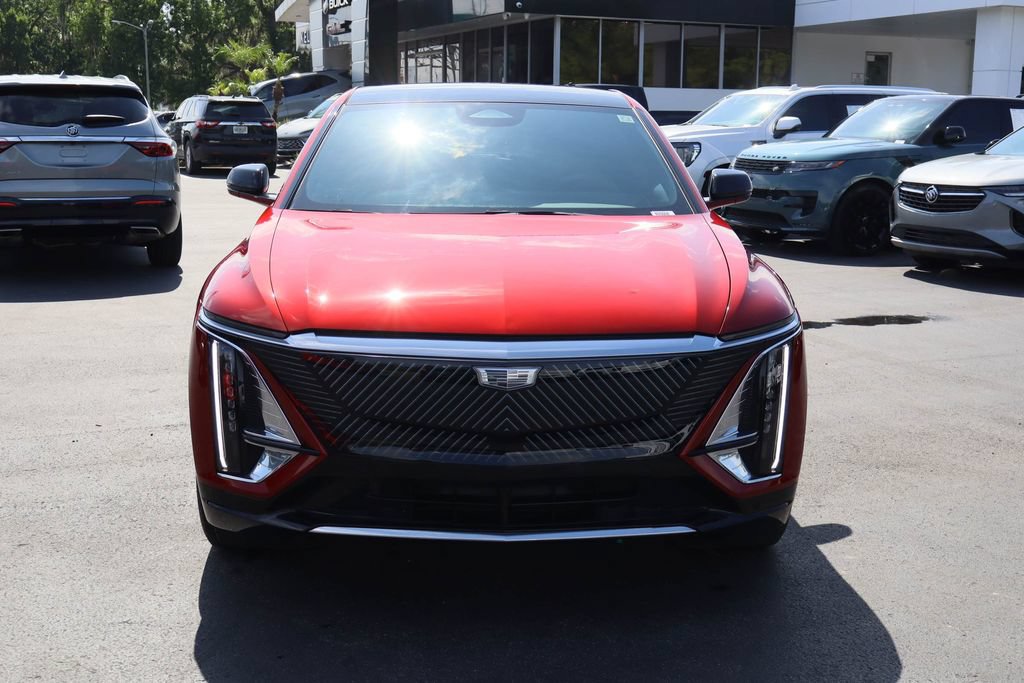 Certified 2024 Cadillac Lyriq Tech AWD/4WD image 4