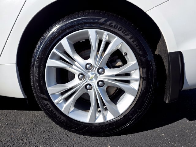 Used 2015 Chevrolet Impala LT w/ Convenience Package FWD image 8