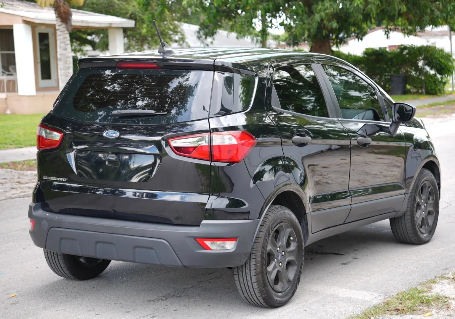 Used 2021 Ford EcoSport S FWD image 5