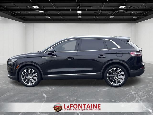 Used 2022 Lincoln Nautilus Reserve w/ Cargo Utility Package image 2