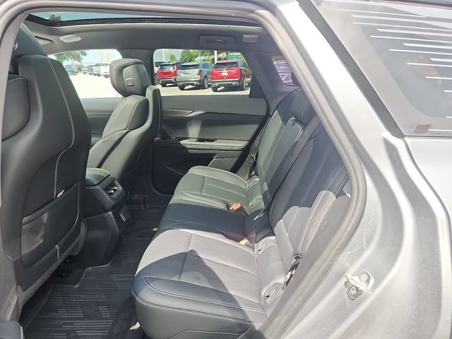 Certified 2026 Cadillac Optiq Sport 2 w/ LPO, Floor Liner Package AWD/4WD image 10