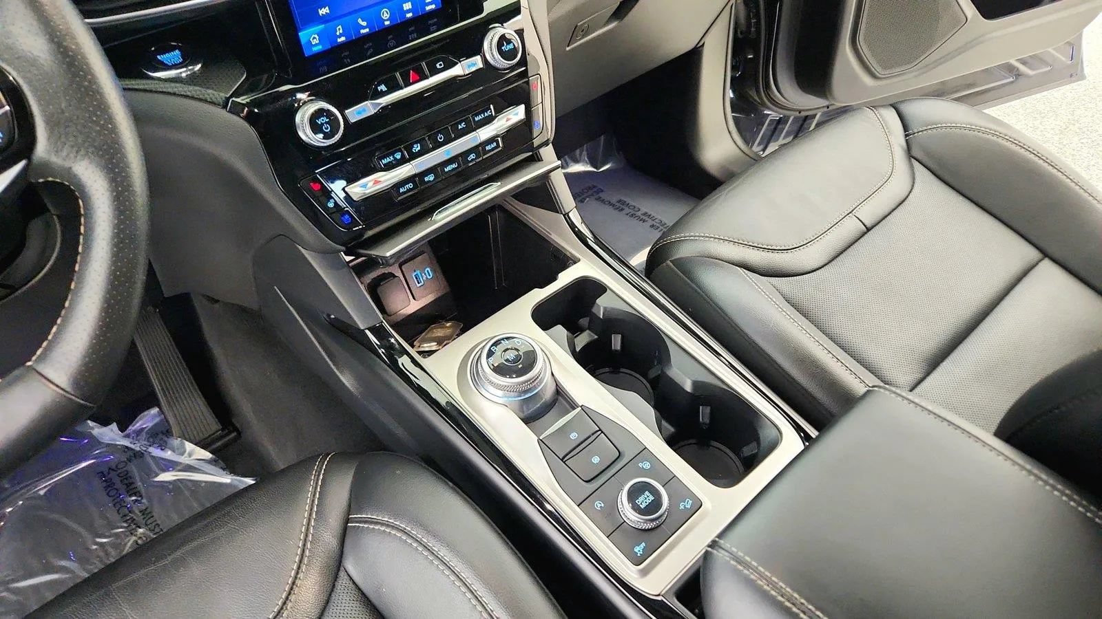 Used 2022 Ford Explorer ST w/ Equipment Group 401A AWD/4WD image 29