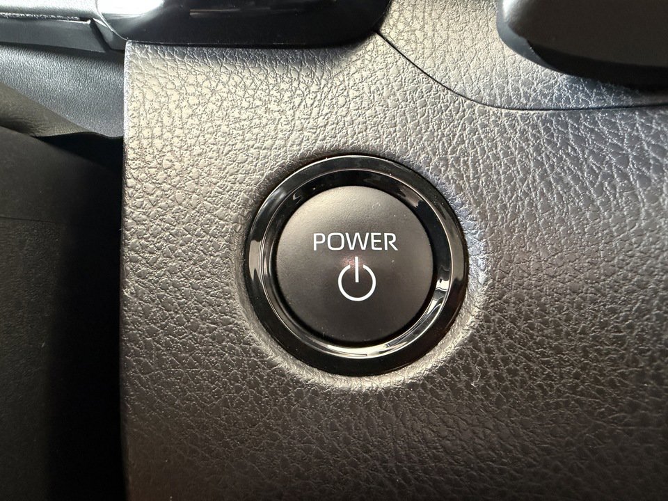 Used 2025 Toyota Camry SE w/ Multimedia Upgrade Package AWD/4WD image 24