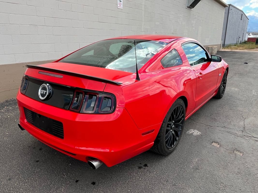 Used 2012 Ford Mustang GT RWD image 7