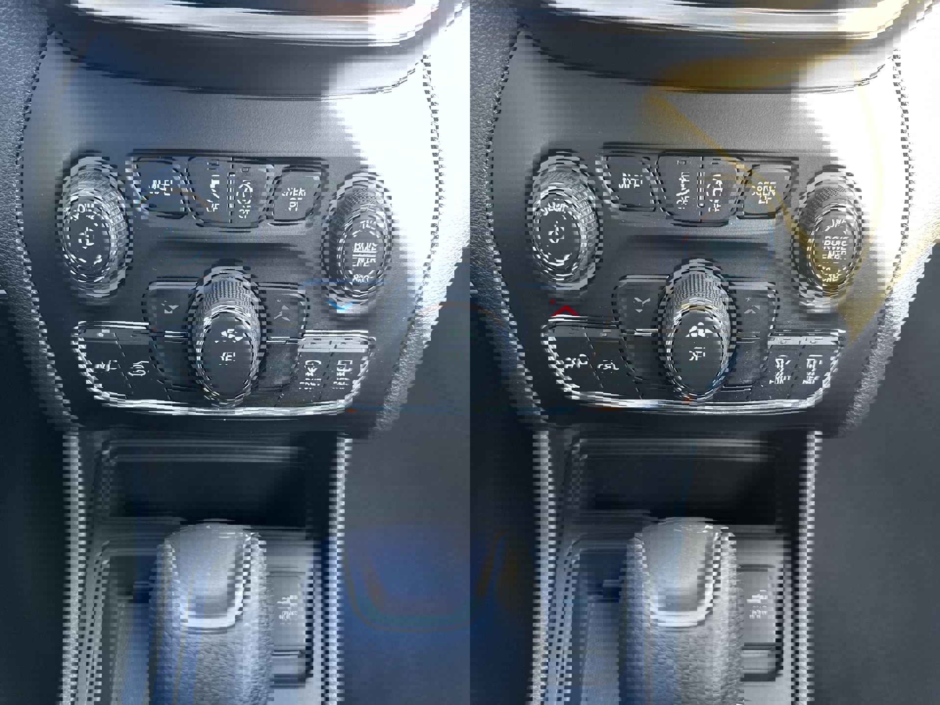 Used 2020 Jeep Cherokee Latitude image 18