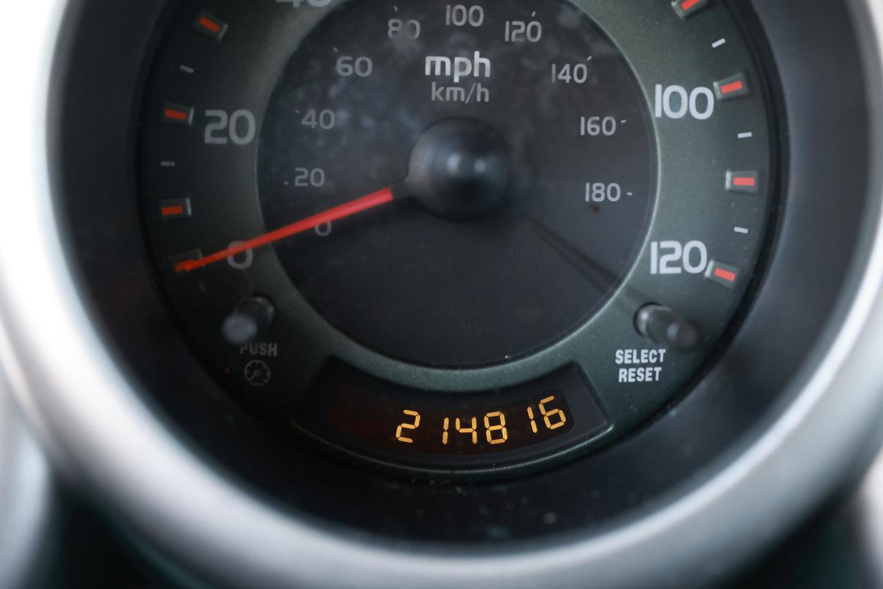 Used 2004 Honda Element EX image 27