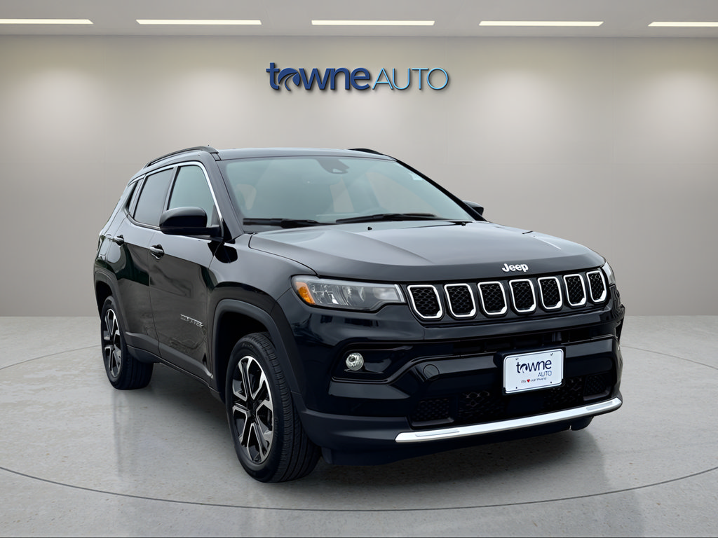 Used 2023 Jeep Compass Limited AWD/4WD image 9