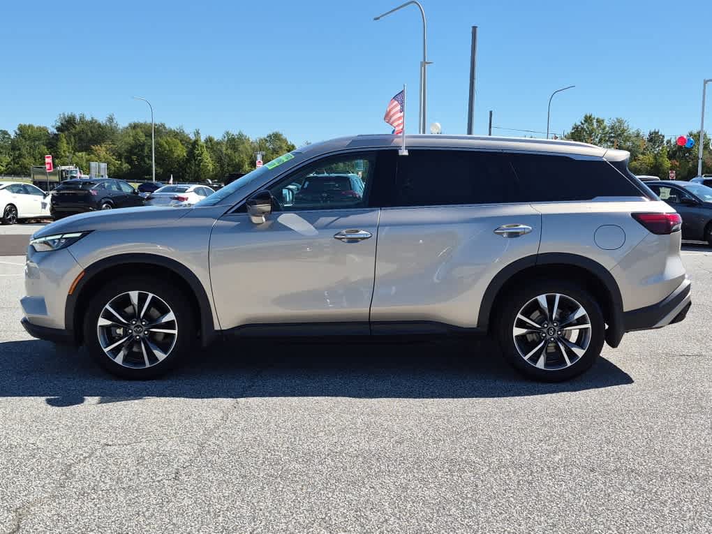 Used 2023 INFINITI QX60 Luxe w/ Cargo Package AWD/4WD image 5