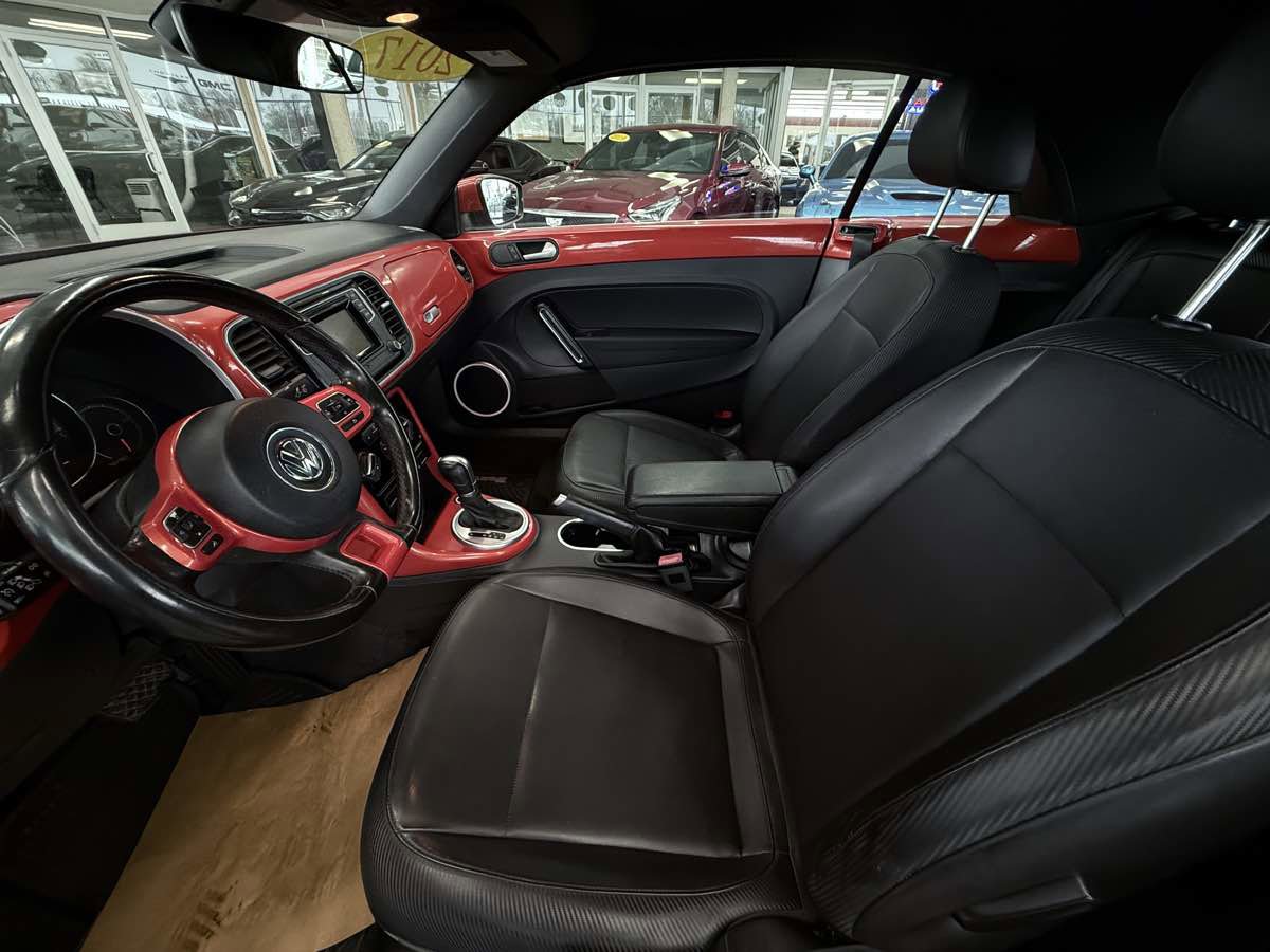 Used 2017 Volkswagen Beetle 1.8T Classic image 19