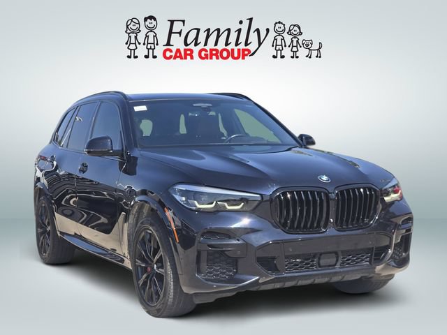 Used 2022 BMW X5 xDrive40i w/ M Sport Package AWD/4WD image 2