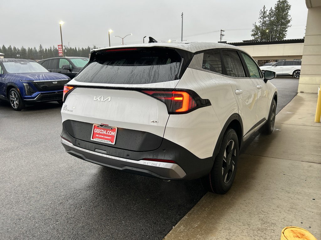 New 2026 Kia Sportage LX image 4