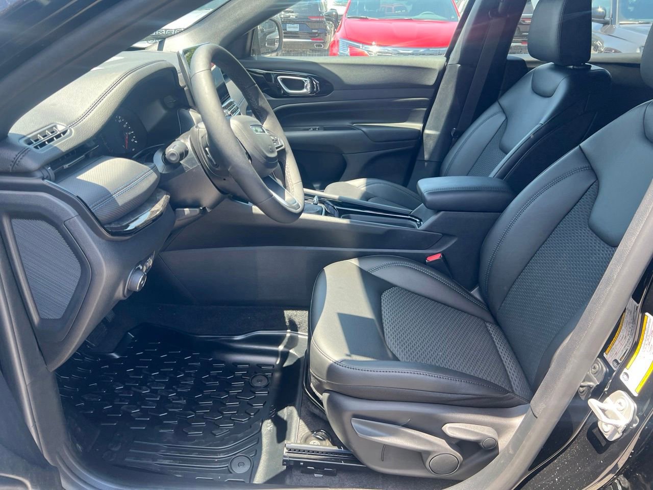 New 2026 Jeep Compass Latitude AWD/4WD image 13