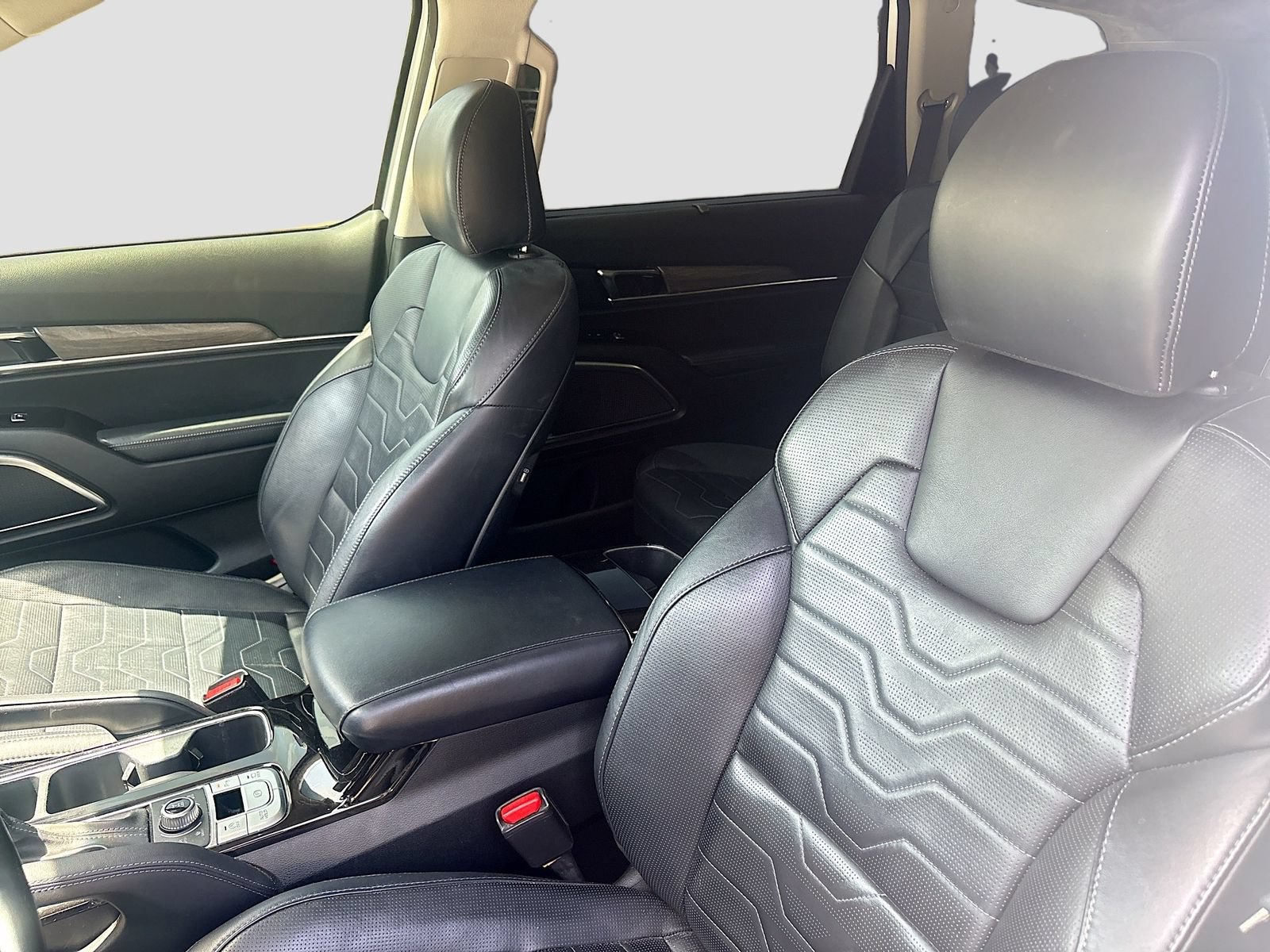Used 2021 Kia Telluride SX w/ SX Prestige Package AWD/4WD image 22