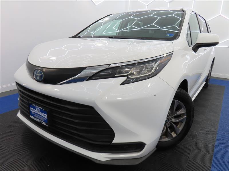 Used 2023 Toyota Sienna LE