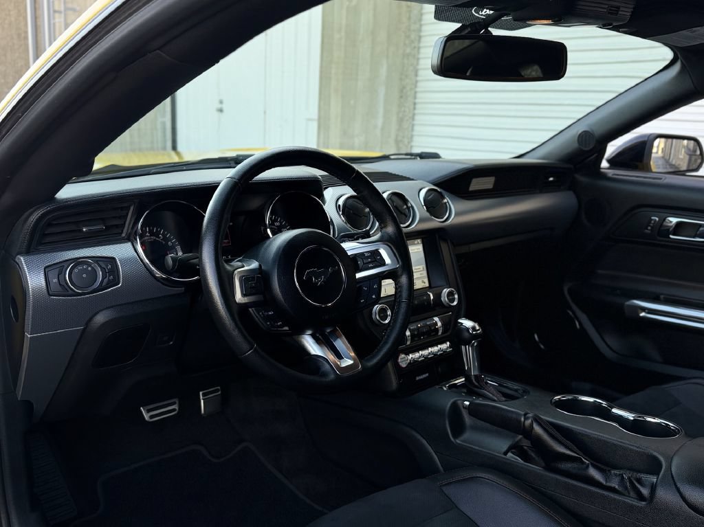 Used 2017 Ford Mustang GT Premium RWD image 10
