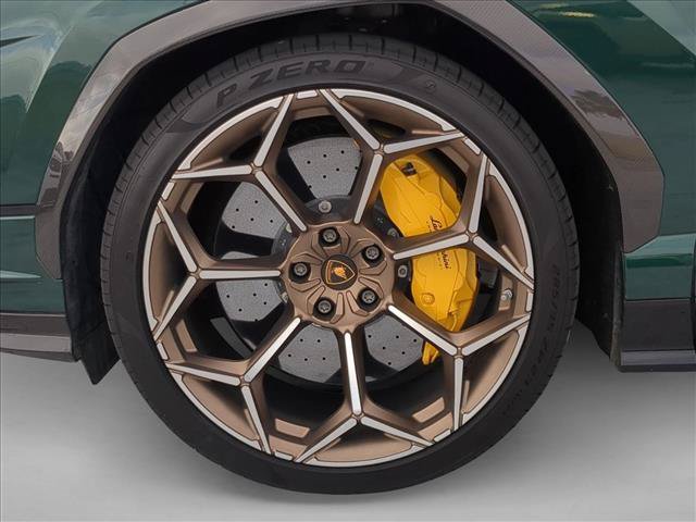 Used 2023 Lamborghini Urus Performante AWD/4WD image 19