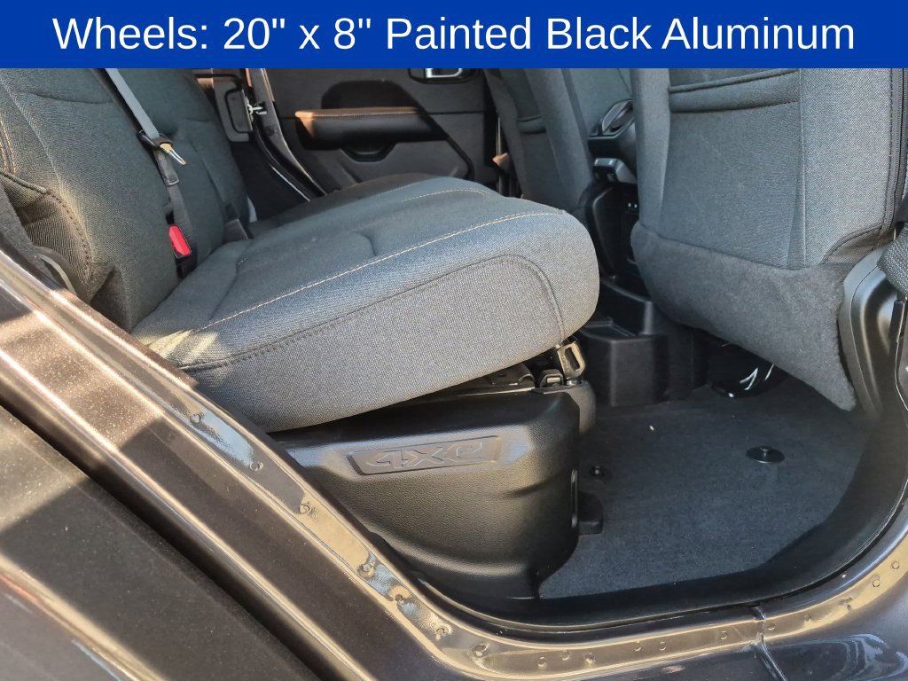 Used 2024 Jeep Wrangler Unlimited Sahara AWD/4WD image 24