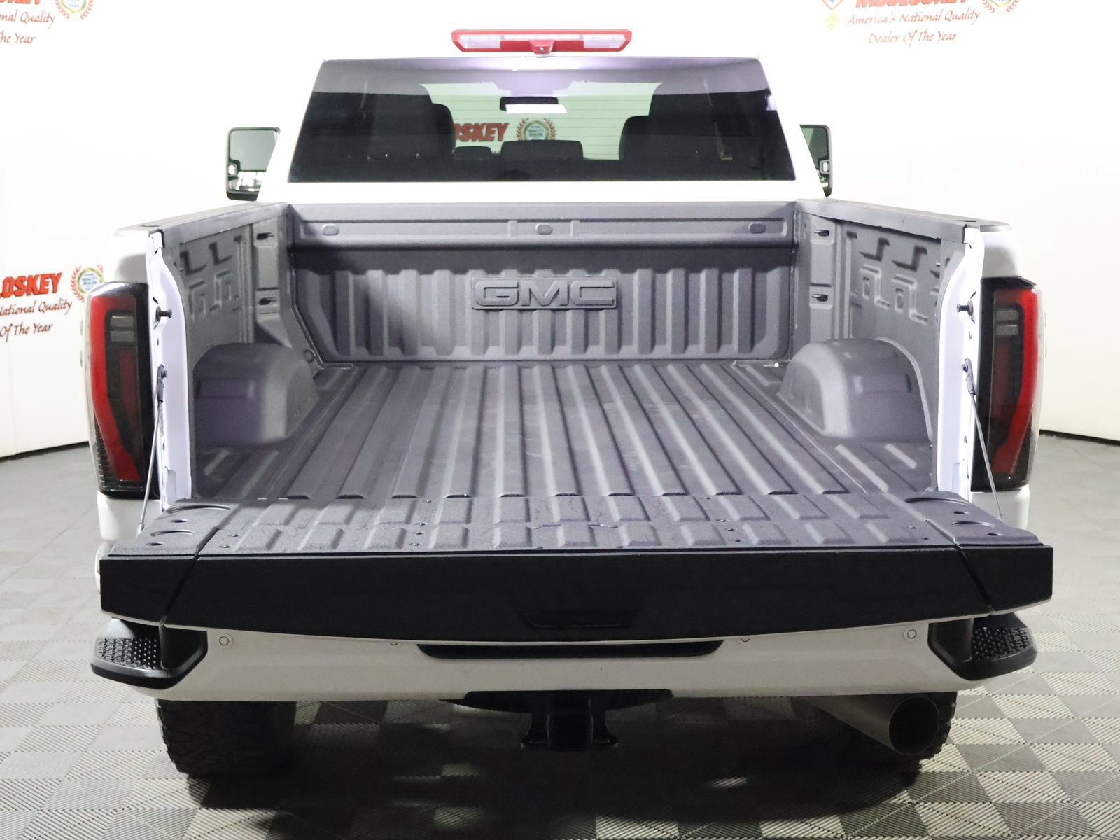 Used 2025 GMC Sierra 2500 AT4 AWD/4WD image 15