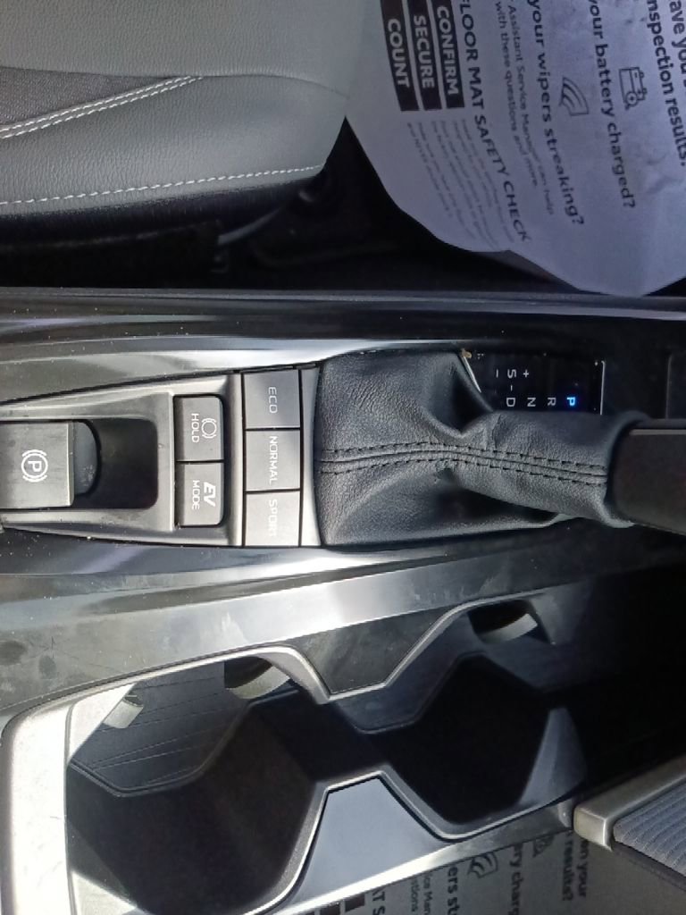 Used 2025 Toyota Camry SE w/ Convenience Package AWD/4WD image 24