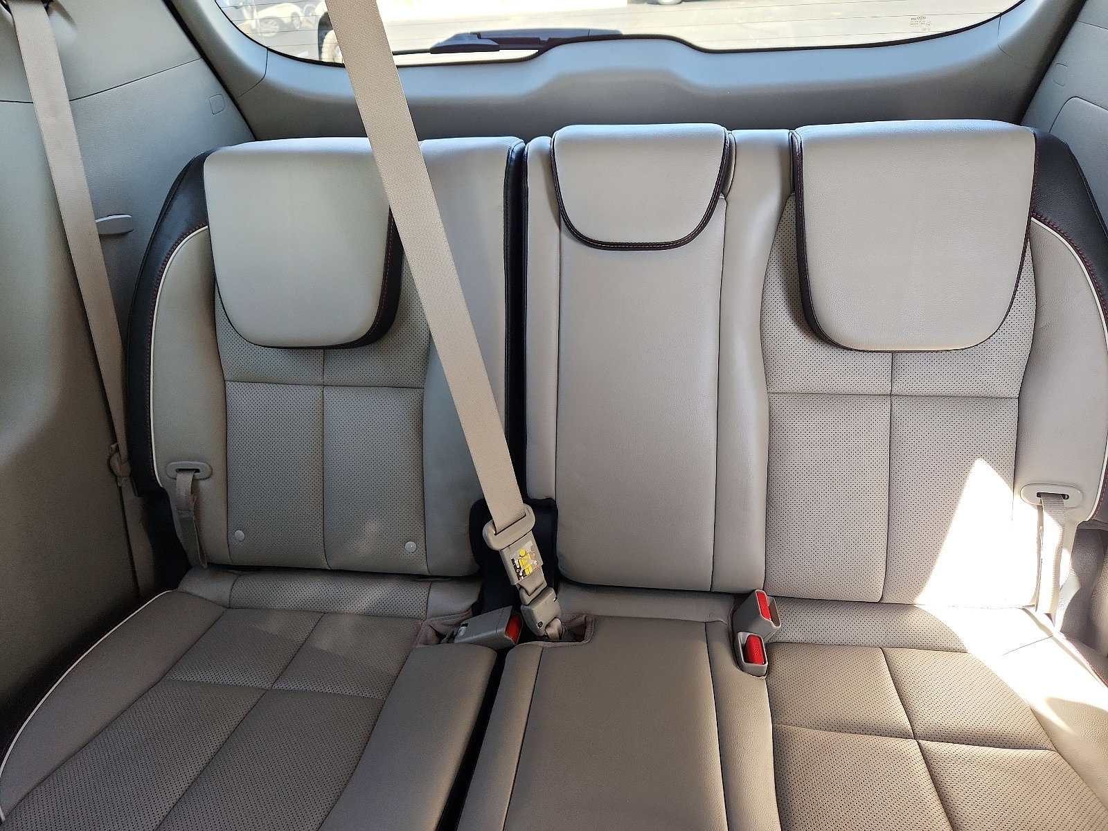 Used 2019 Kia Sedona EX image 12