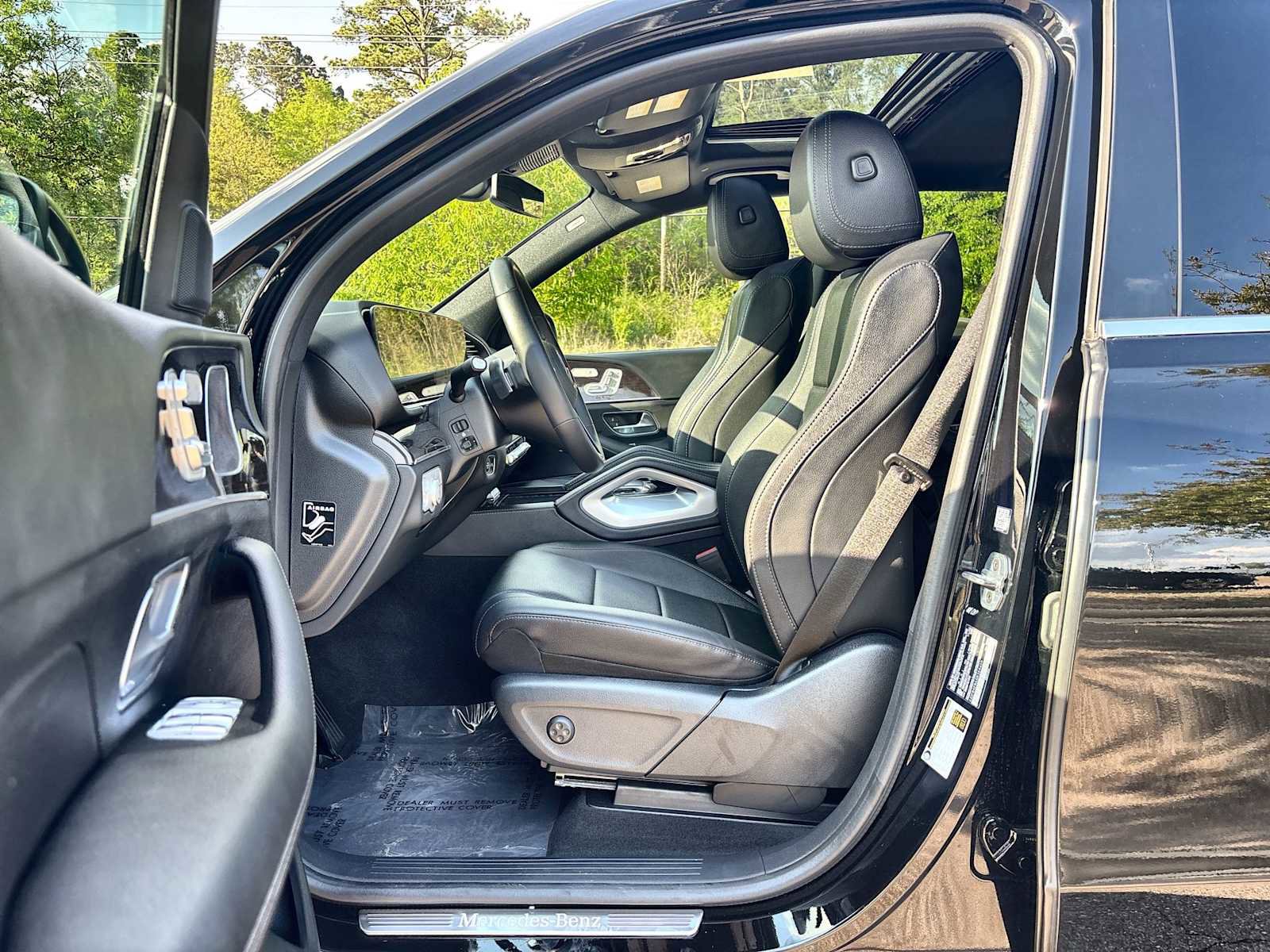 Used 2025 Mercedes-Benz GLE 350 4MATIC image 2