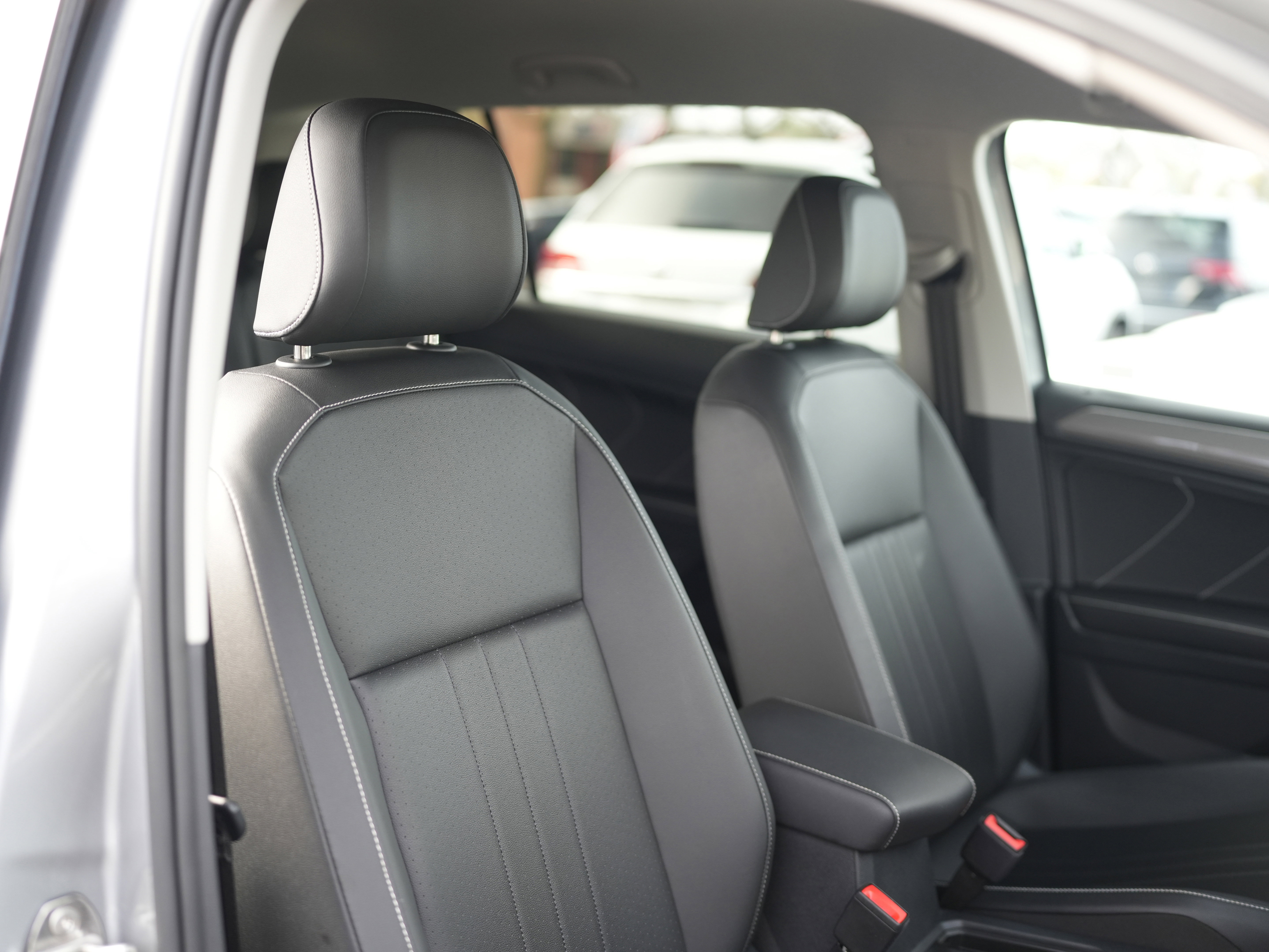 Certified 2023 Volkswagen Tiguan SE image 22