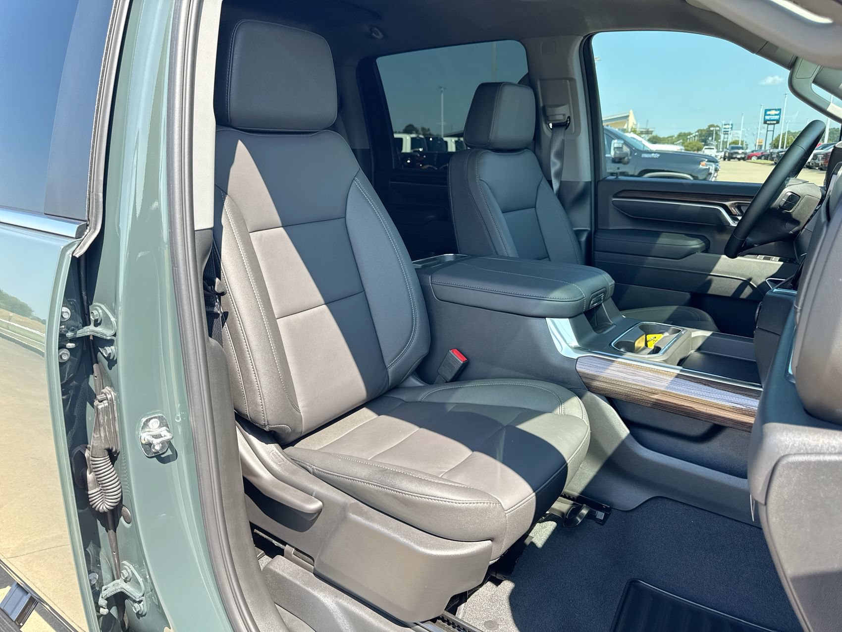 New 2026 Chevrolet Silverado 3500 LT w/ Texas Edition AWD/4WD image 25