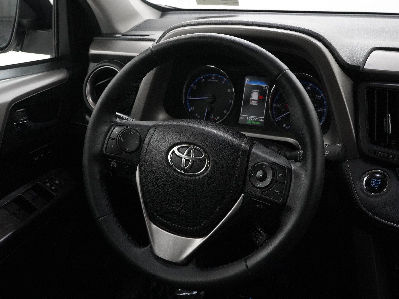 Used 2018 Toyota RAV4 Platinum AWD/4WD image 15