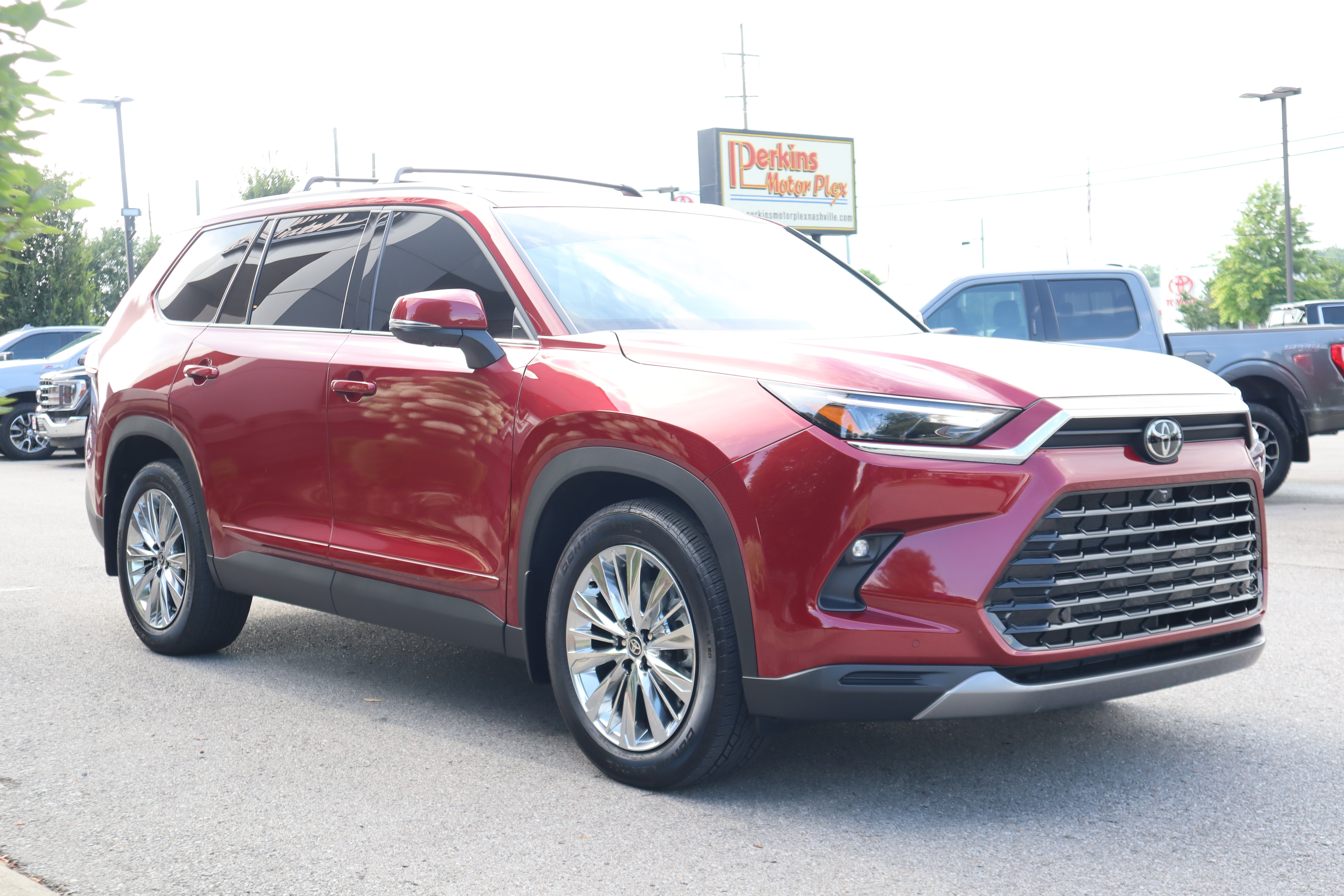 Used 2026 Toyota Grand Highlander AWD image 5