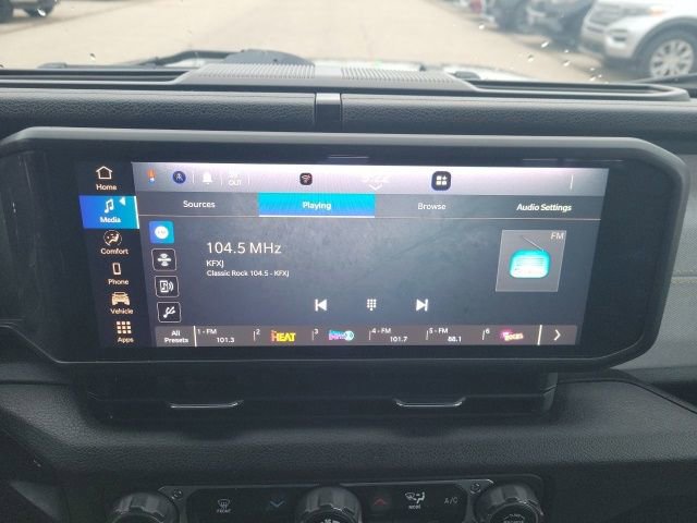 Used 2024 Jeep Wrangler Sport image 12