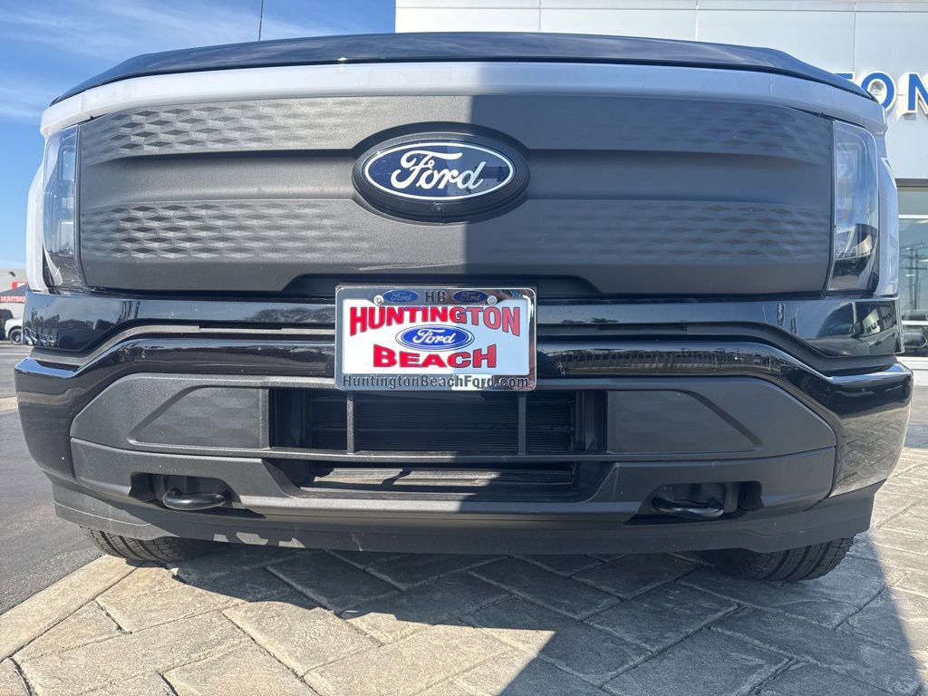 Used 2025 Ford F150 Lightning XLT AWD/4WD image 30