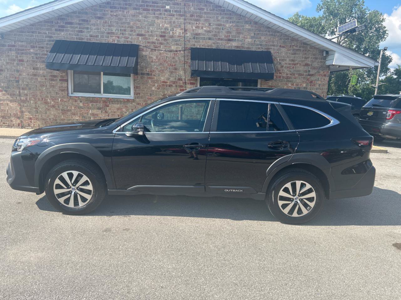 Used 2024 Subaru Outback Premium AWD/4WD image 10