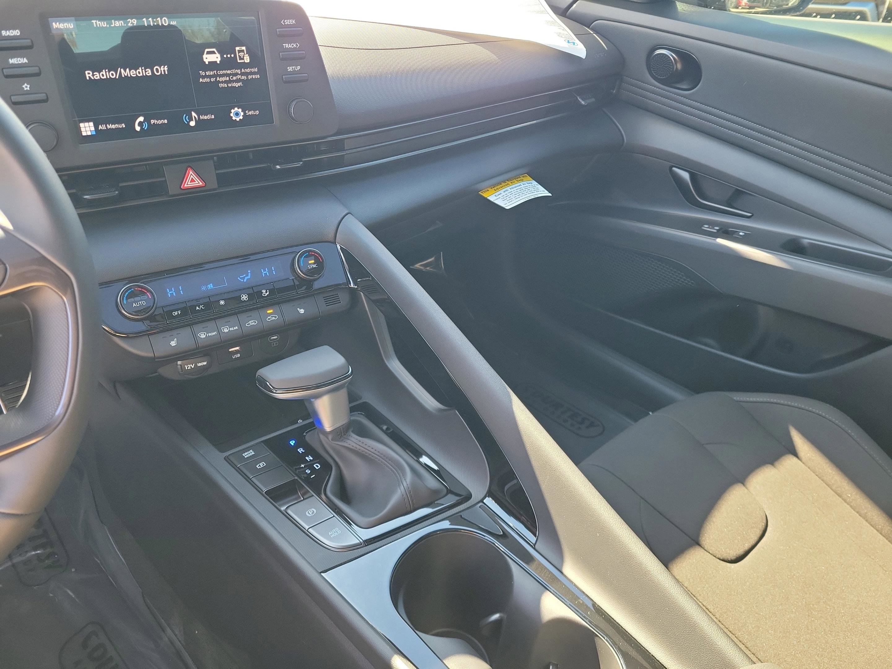 New 2026 Hyundai Elantra SEL Sport image 25