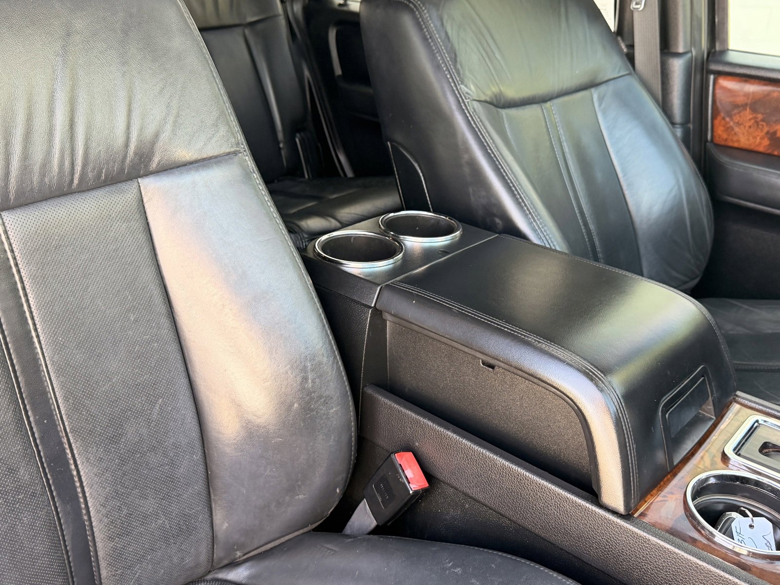 Used 2015 Lincoln Navigator 4WD image 26