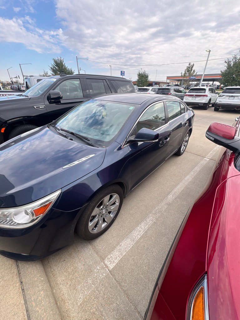 Used 2011 Buick LaCrosse CXS w/ Driver Confidence Package FWD image 2