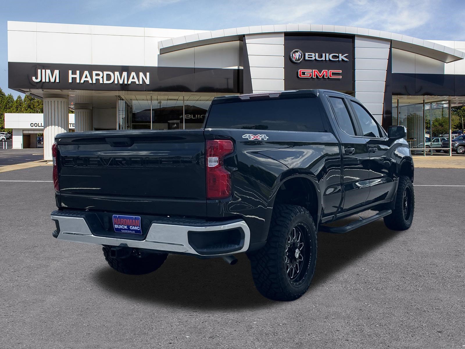 Used 2020 Chevrolet Silverado 1500 LT w/ Trailering Package AWD/4WD image 7