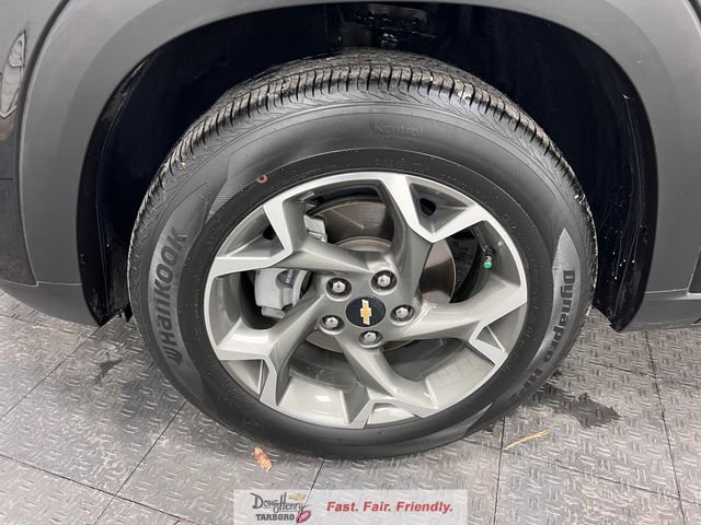 Used 2025 Chevrolet Trax LT image 21
