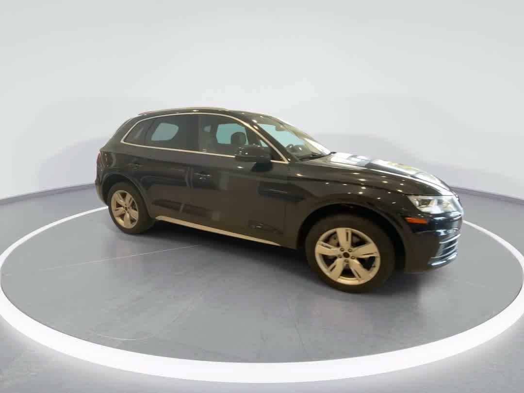 Used 2018 Audi Q5 2.0T Premium Plus w/ Premium Plus Package AWD/4WD image 2