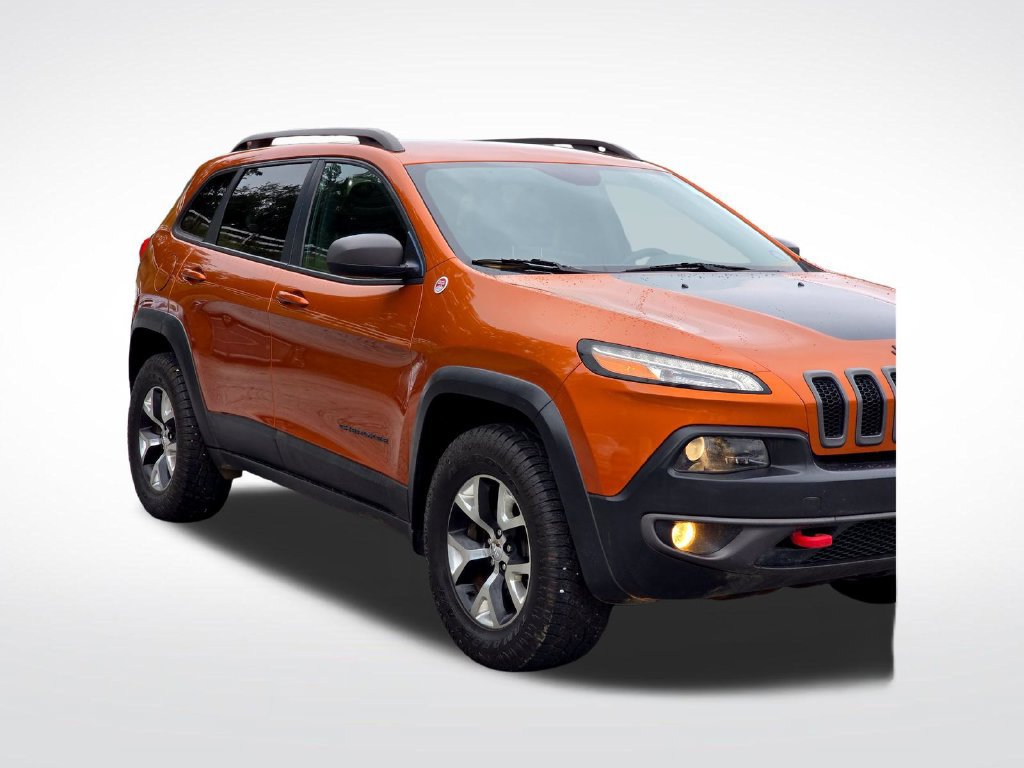 Used 2016 Jeep Cherokee Trailhawk w/ Cold Weather Group AWD/4WD image 48