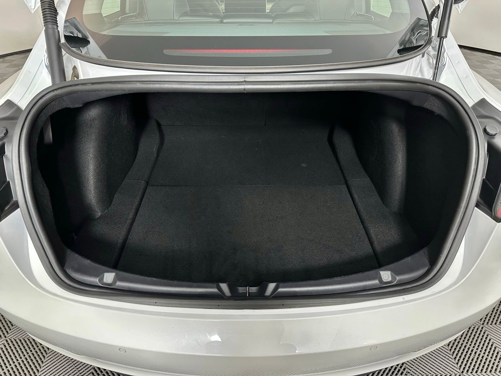 Used 2021 Tesla Model 3 Standard Range Plus image 24